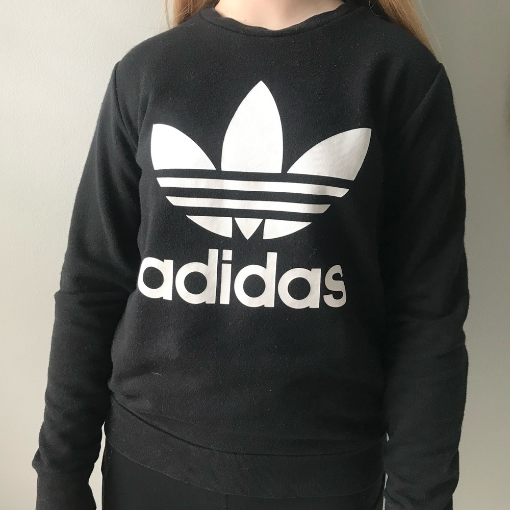 L ADIDAS Crewneck Sweatshirt